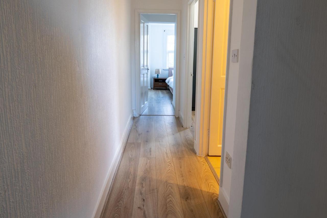 Cyrus House Apartment