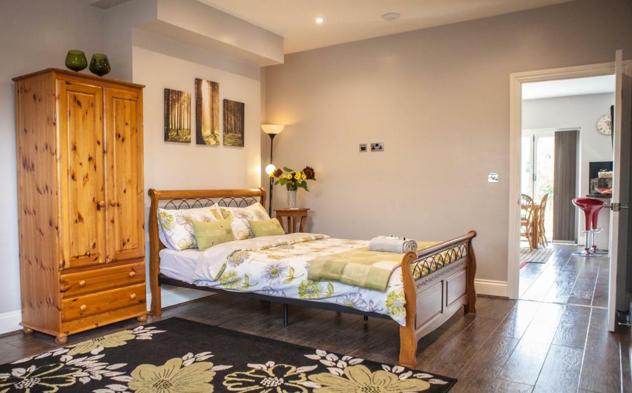 Cyrus House Apartment