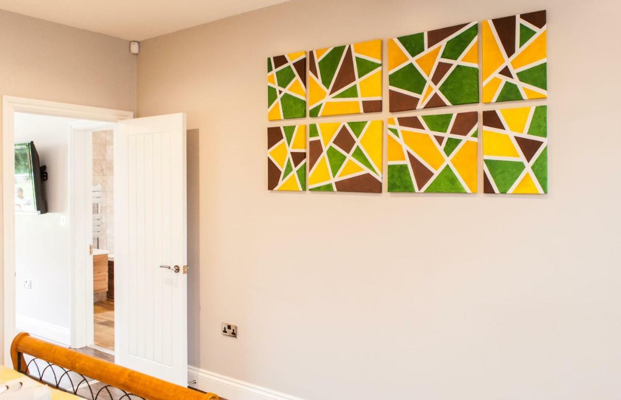 Cyrus House Apartment *