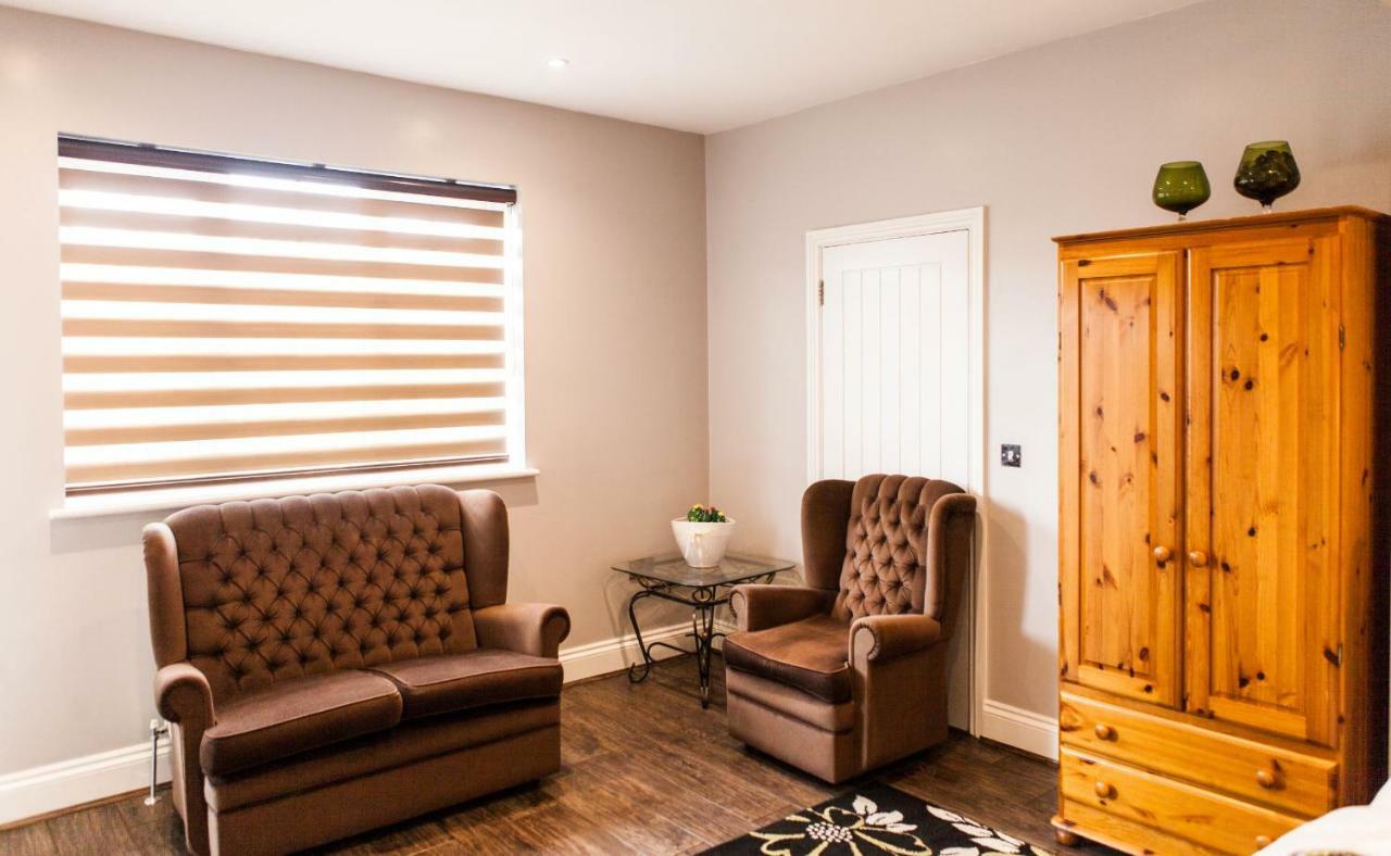 Cyrus House Apartment
